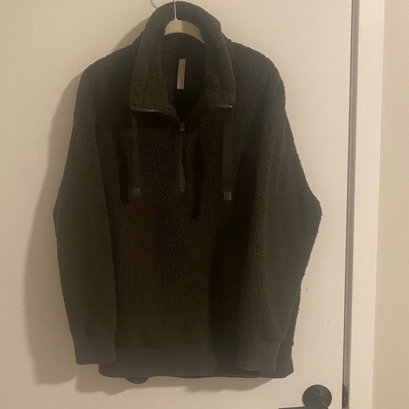 Athleta Talus Sherpa 1/2 Zip Pullover, Army Green, Barely Worn, Size L - Picture 2 of 8